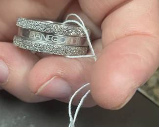  THIS BRAND  WELL KNOWN 