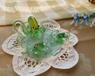 SMALL VINTAGE GLASS  ANIMAL COLLECTIBLES  