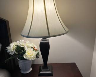 table lamp spare bedrooom