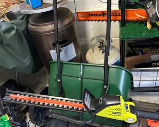 hedge clippers, spreader