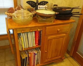 Kitchen cart on wheels, cast iron and glass pots