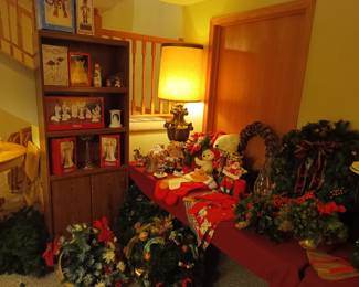 Wreaths, garlands and stockings