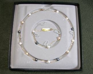 14 KT Gold Necklace & Bracelet