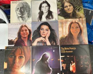 Lot of 18 Folk/Pop LPs Featuring a 7-Album Judy Collins Set
