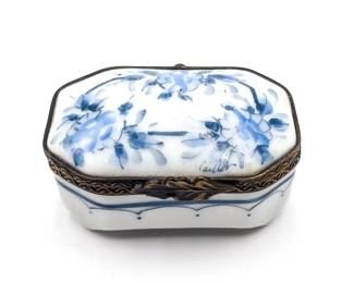 Authentic Hand-Painted Limoges France Porcelain Trinket Box