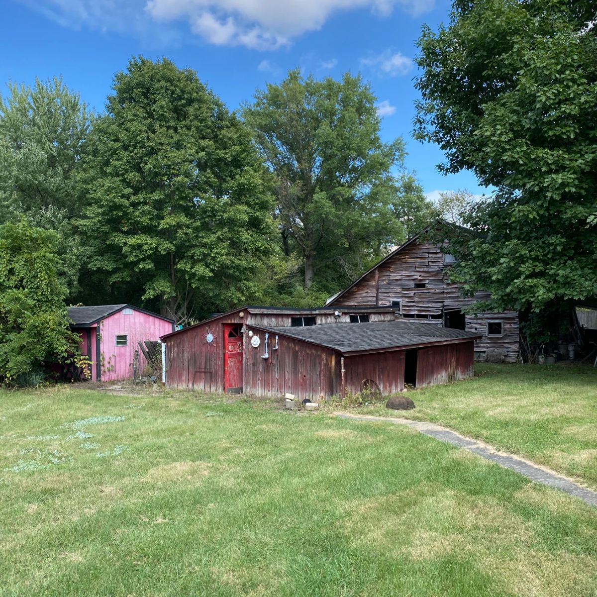 Multiple Building Picker Sale in Indianapolis, IN starts on 10/4/2025