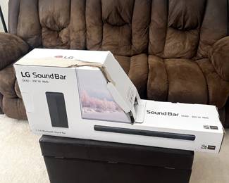 LG Soundbar in Packaging