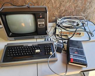 RADIO SHACK COMPUTER