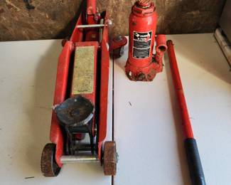 FLOOR AND CAR JACK
