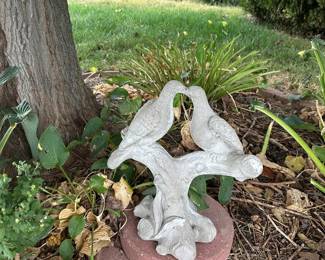 Outdoor Garden Decor Lot  Planters, Plant Stands  Concrete Statues