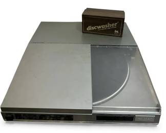 Realistic LAB2100 Linear Tracking Turntable with Discwasher D4 System  Tested Working