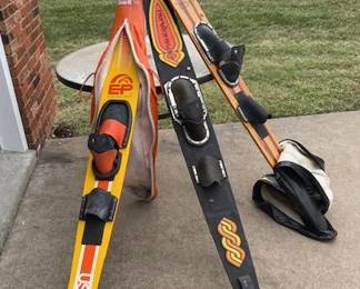 water skis