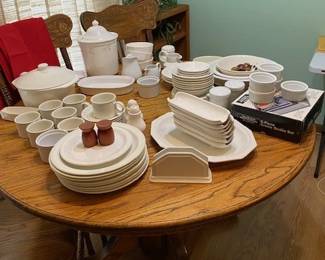 Cream dinnerware and oak round table with 4 chairs 