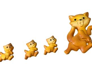 264 - 4 Cat Wall Hanging - 8" & 4" tall
