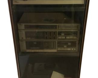 173 - Vintage Stereo System w/ Turntable & Cabinet Curtis Mathis - used as-is electric/electronic/mechanical item - no guarantee all components, untested.
