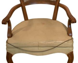 100 - Vintage Chair - as is - 26 x 19 x 31
