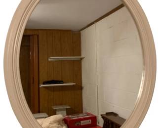 190 - Oval Wall Mirror - 26 x 31
