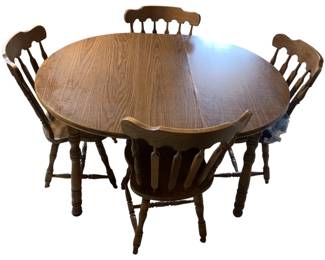 270 - Kitchen Table & 4 Chairs Table - 52 x 40 x 30 Chairs - 18 x 36 x 18
