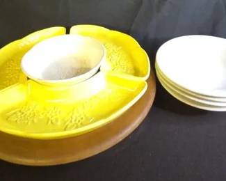 Vintage Sunflower Yellow 5 Piece Mid Century Modern California Pottery Lazy Susan