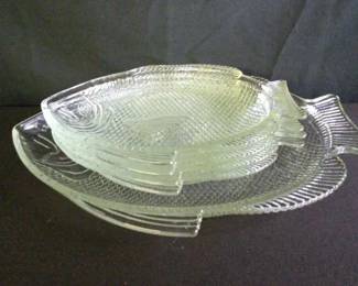 Vintage Clear Glass Fish Serving Platter And Plates