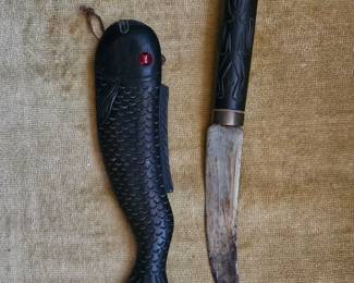 fish knife with fish sheath