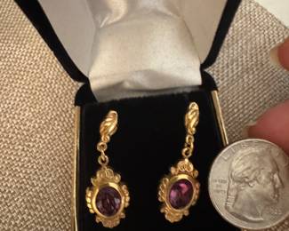 #5J - $275 - Antique vintage 14kt gold dangle earrings with amethysts. 3.86gr 