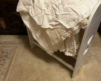 #101 - $50 - Quilt stand white wood 30.5wx36tx11d

