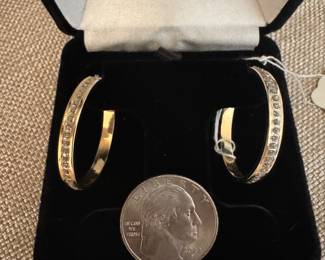 #3J - $200 - 14kt gold hoop w/diamonds 2.15gr. 