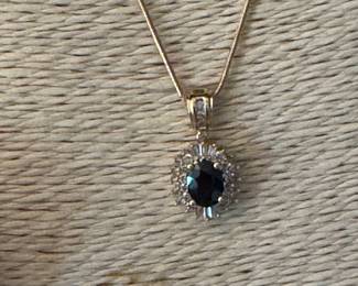 #34J - $900 - 14Kt  yellow gold snake chain & sapphire pendant (3.2gr)- Chain 18"long (4.2gr)