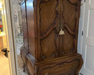 #87 - $500 - Italian style - Armoire double door 77tx41wx21d - Buy all 5 pieces for $1400
