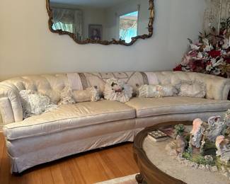 #12 - $250 - Rounded tufted cream setae 26tx99wx31d
