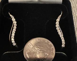#2J - $220- 14kt white gold earrings long with diam. 2.11gr 