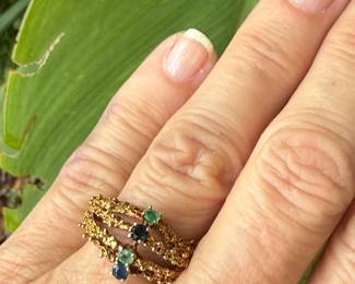 #1J - $325 - 14kt gold ring emerald/ sapphire. Size 6. 4.76gr.