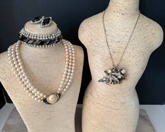 Lots of Vintage Costume jewelry - No presale on those