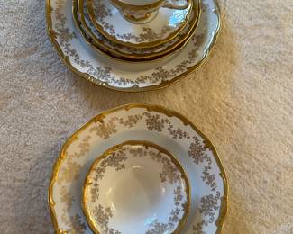 #38 - $ -  Weimar Germany fine bone gold and white china "katherina"c.1940's - 91 pieces service for 12
