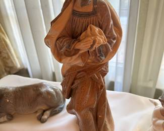 #17 - $1200 - Llardo nativity set 13 pieces