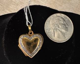 #11J - $275 - 14kt gold heart locket /diamonds - 3.55 gr. Germany marked. 