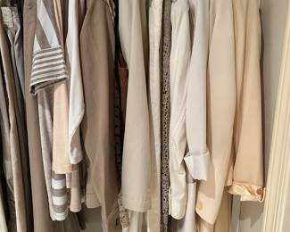Women's Clothing Medium to Large, Size 9-10 Shoes