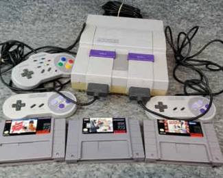 Super Nintendo BundleConsole, Controllers, Games