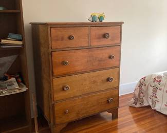 Heavy hard rock maple vintage dresser$40
