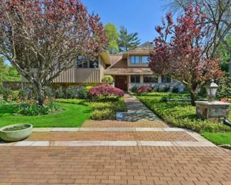 ESQUISITE HEWELETT CUSTOM HOME