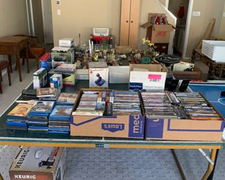All kinds of CD movies and games 