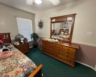 Very clean lines on this bedroom set.  Looks brand new.  Drawers work perfectly.