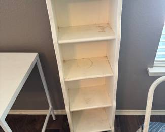 Sturdy shelf