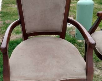 Accent chair