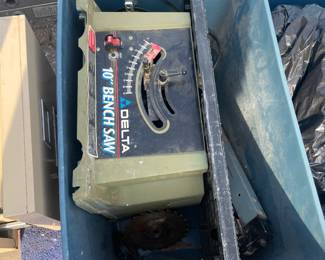 Bench saw