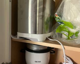 rice cooker-$20