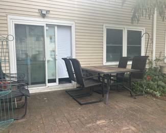 patio set $185