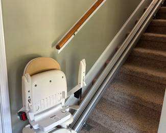 Acorn 130 straight stairlift 