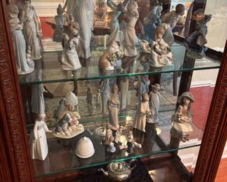 Lladro figurines collection 